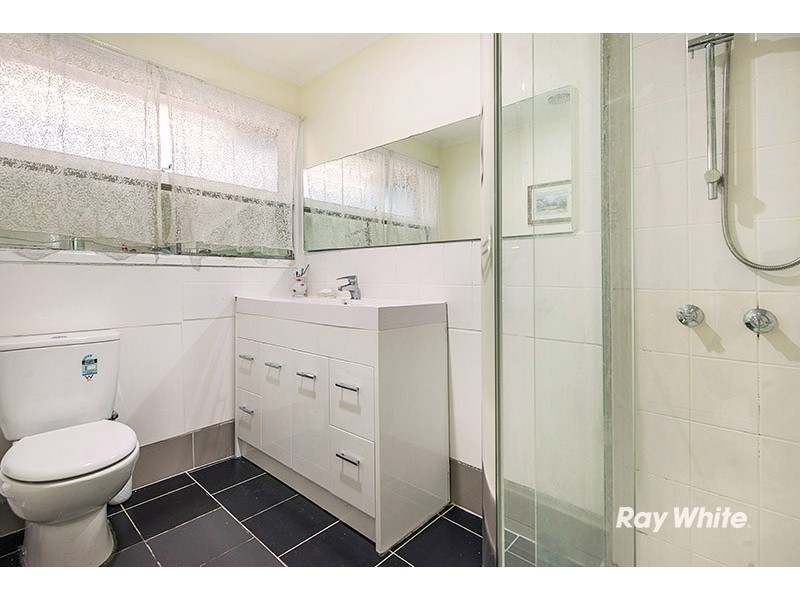 5 Bourke Road, Cranbourne VIC 3977