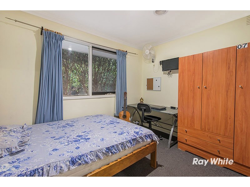 5 Bourke Road, Cranbourne VIC 3977