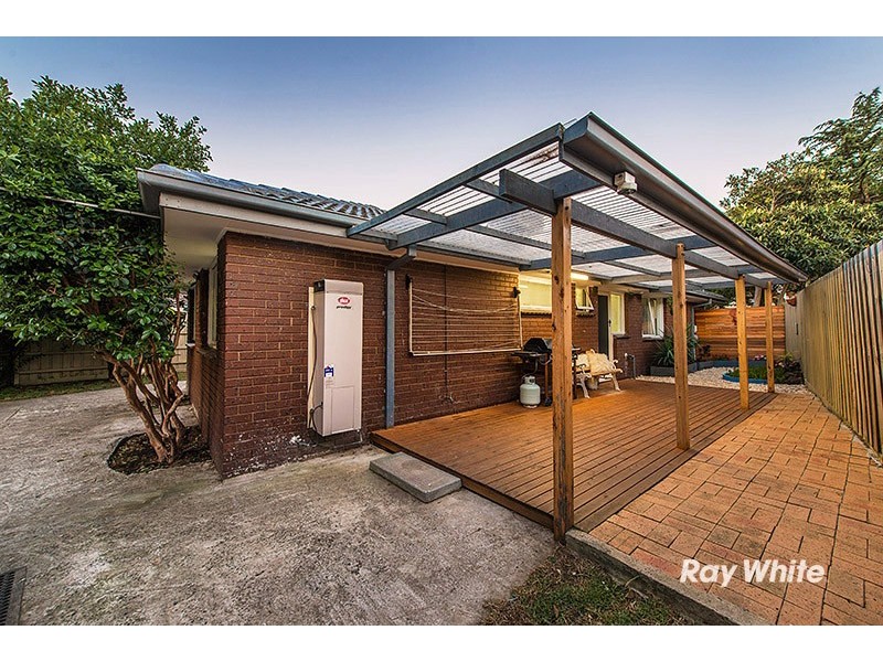5 Bourke Road, Cranbourne VIC 3977