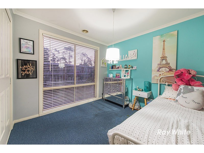 49 Briarcrest Drive, Cranbourne East VIC 3977