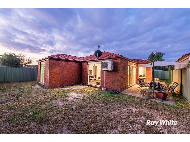 49 Briarcrest Drive, Cranbourne East VIC 3977