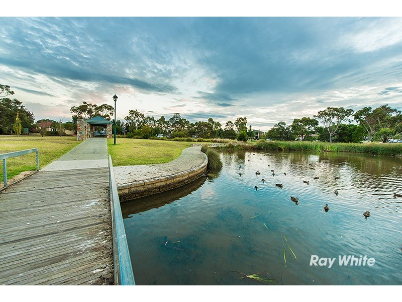 49 Briarcrest Drive, Cranbourne East VIC 3977