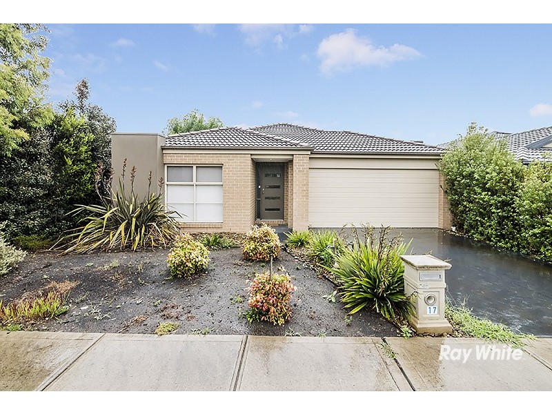 17 Stocks Drive, Cranbourne West VIC 3977