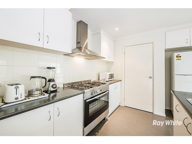 17 Stocks Drive, Cranbourne West VIC 3977