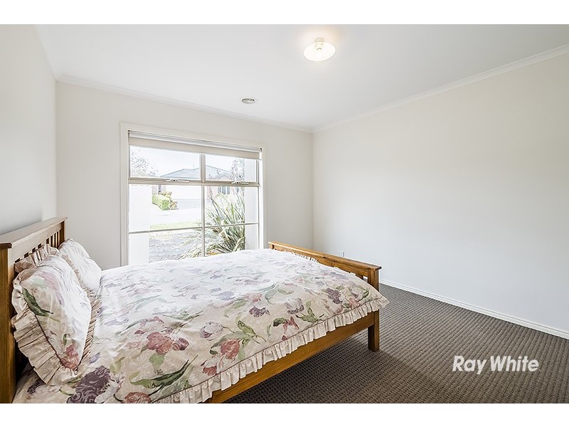 17 Stocks Drive, Cranbourne West VIC 3977