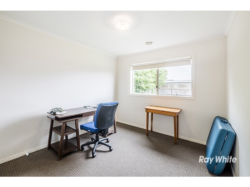 17 Stocks Drive, Cranbourne West VIC 3977