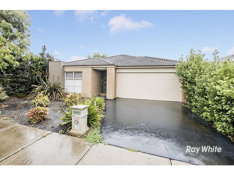 17 Stocks Drive, Cranbourne West VIC 3977