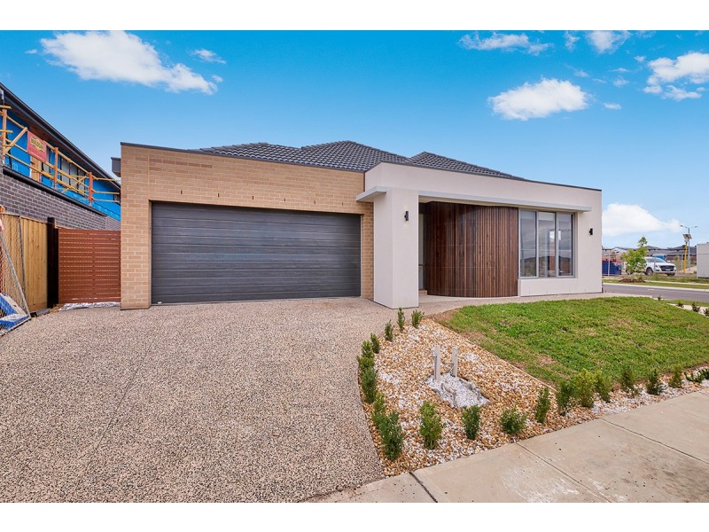 27 Rosanove Street, Clyde North VIC 3978