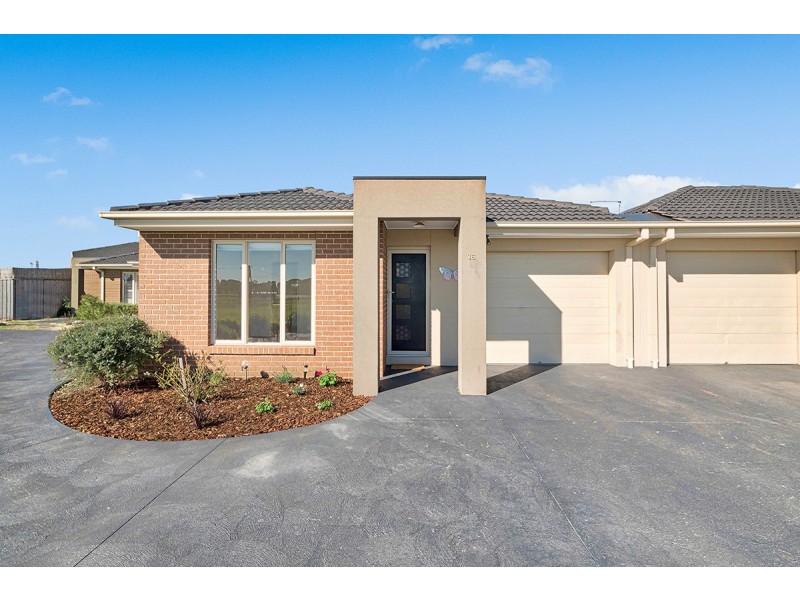 16 Shorey Place, Cranbourne West VIC 3977