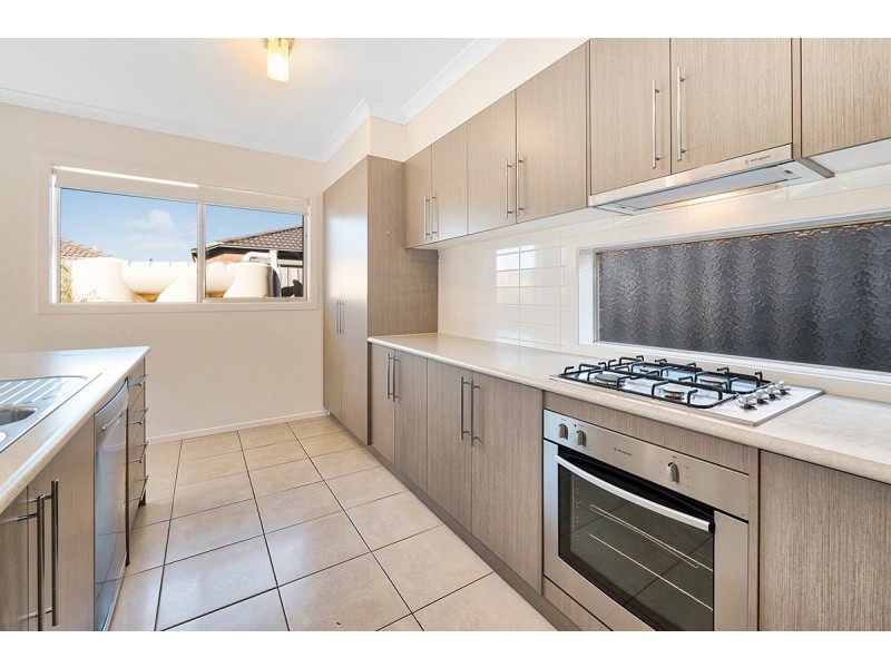 16 Shorey Place, Cranbourne West VIC 3977