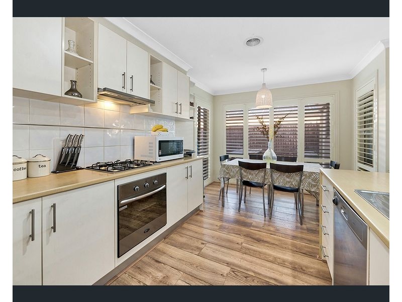 15 Ebony Street, Cranbourne VIC 3977