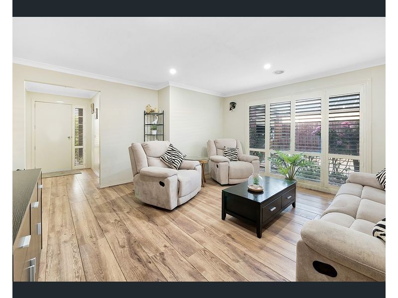 15 Ebony Street, Cranbourne VIC 3977