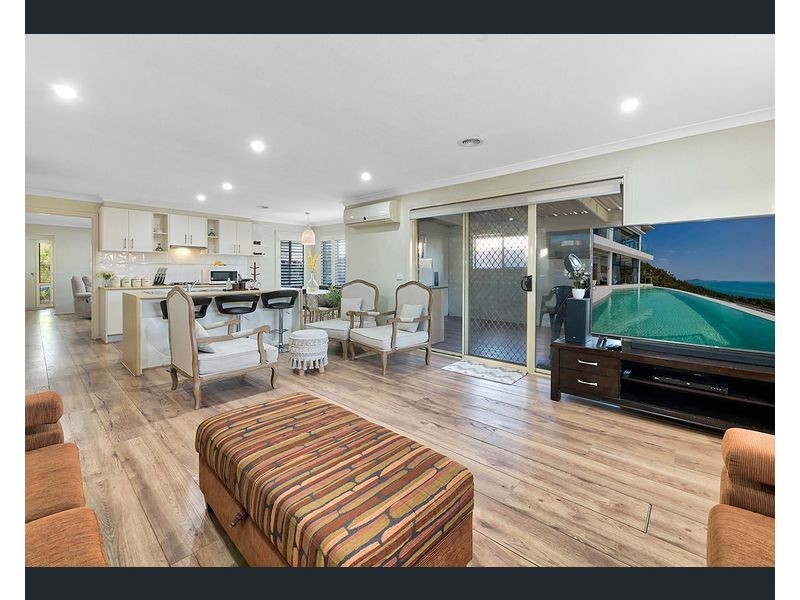 15 Ebony Street, Cranbourne VIC 3977