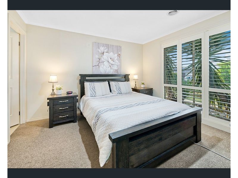 15 Ebony Street, Cranbourne VIC 3977