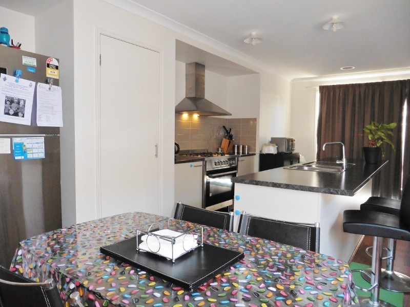 7 Dickens Street, Cranbourne West VIC 3977