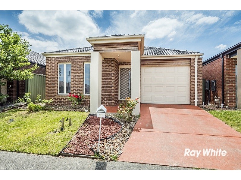 21 Cohens Way, Pakenham VIC 3810