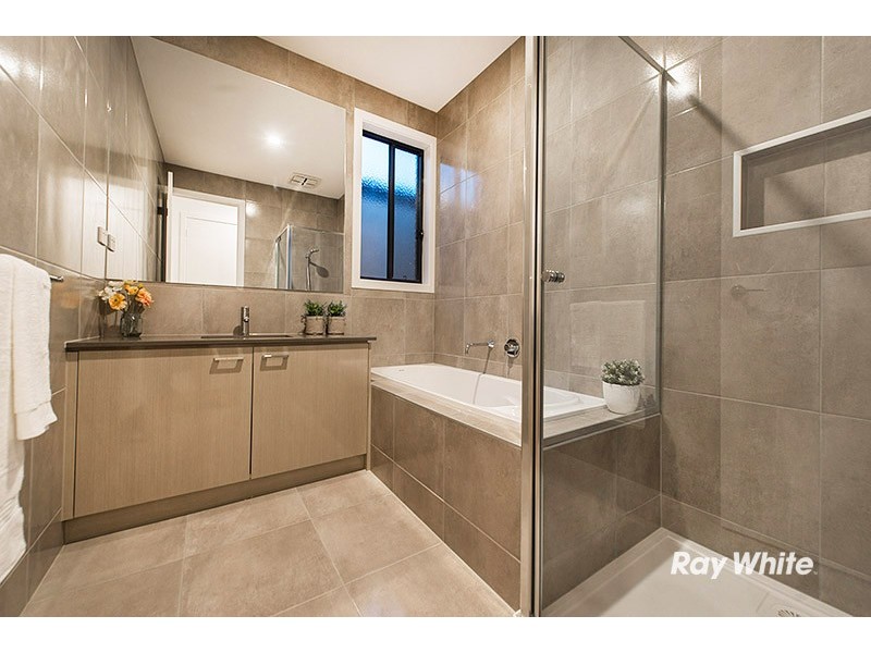 1 Crop Lane, Clyde VIC 3978