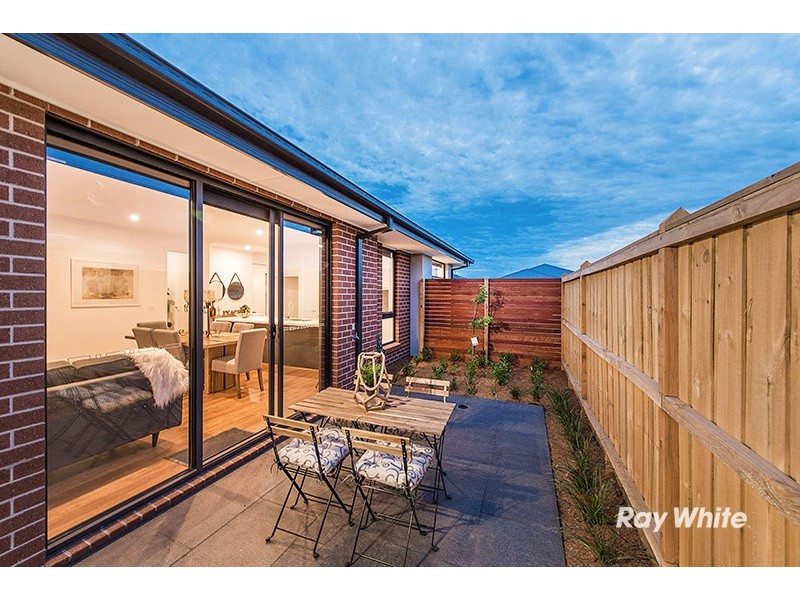 1 Crop Lane, Clyde VIC 3978