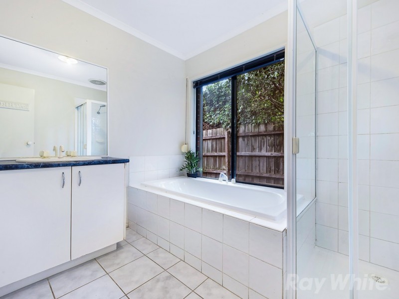 42 Tangerine Drive, Narre Warren South VIC 3805