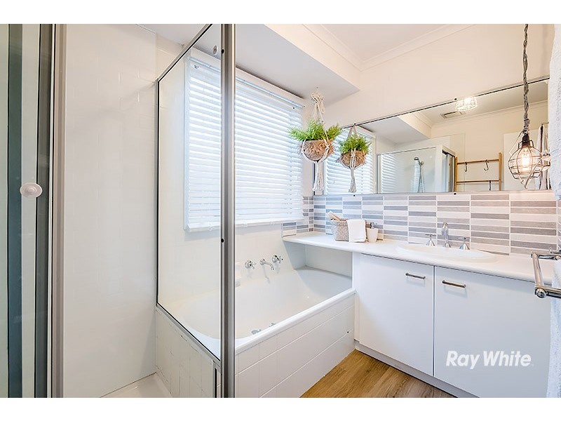 91 Lesdon Avenue, Cranbourne VIC 3977