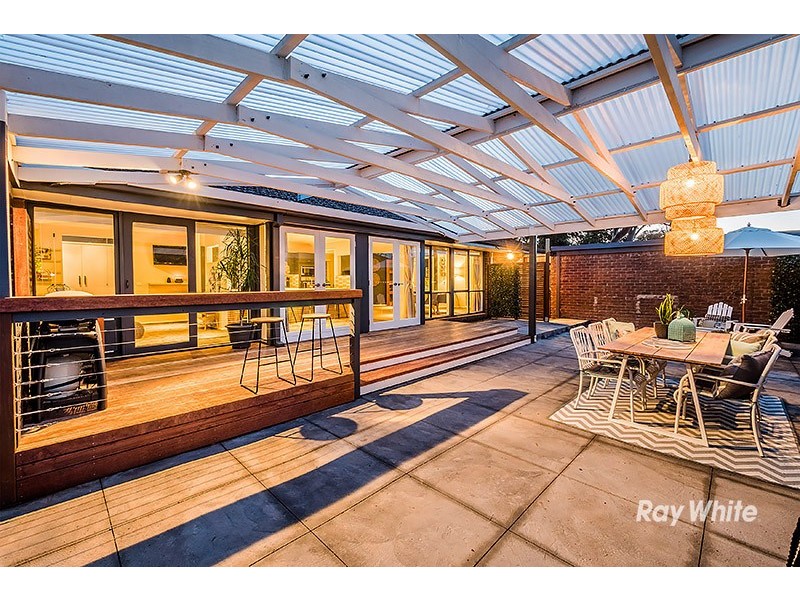 91 Lesdon Avenue, Cranbourne VIC 3977