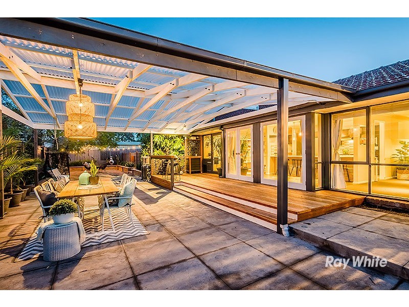 91 Lesdon Avenue, Cranbourne VIC 3977