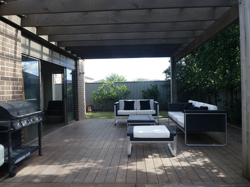 27 Ardent Crescent, Cranbourne East VIC 3977