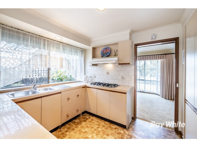 41 Courtenay Avenue, Cranbourne North VIC 3977