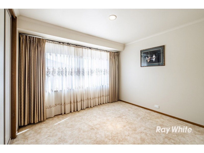 41 Courtenay Avenue, Cranbourne North VIC 3977