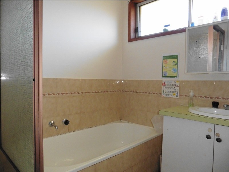 1/9 Fairfield Street, Cranbourne VIC 3977