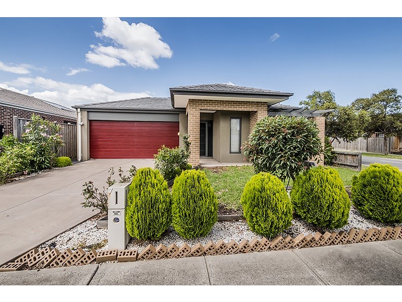 7 Albida Parade, Lyndhurst VIC 3975