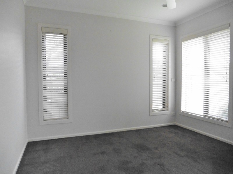 7 Albida Parade, Lyndhurst VIC 3975