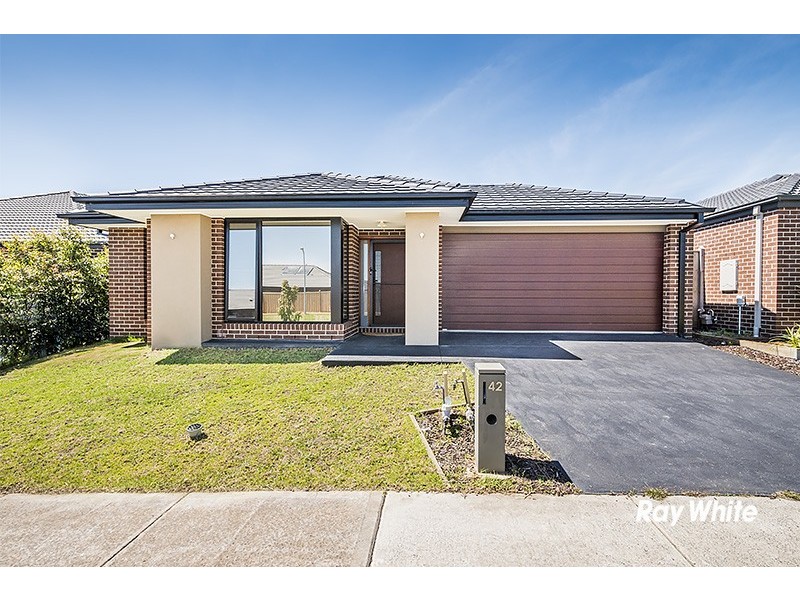 42 Green Gully Road, Clyde VIC 3978