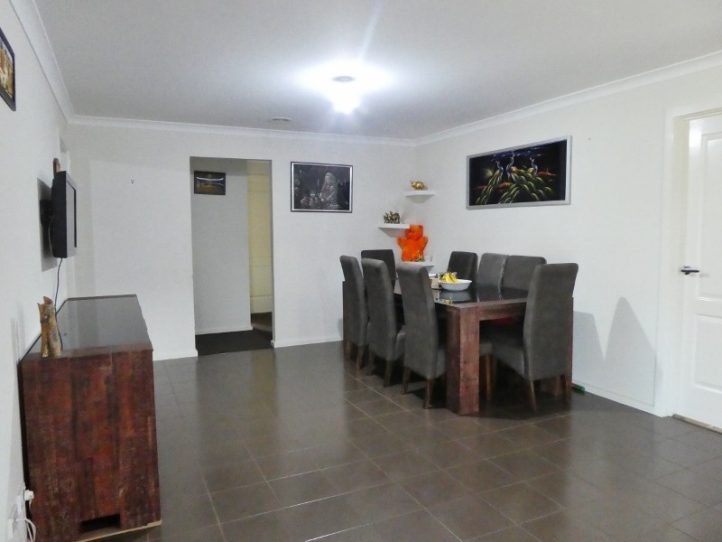 41 Statesman Circuit, Cranbourne East VIC 3977