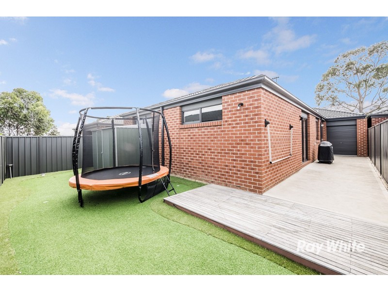 37 Barossa Drive, Clyde North VIC 3978