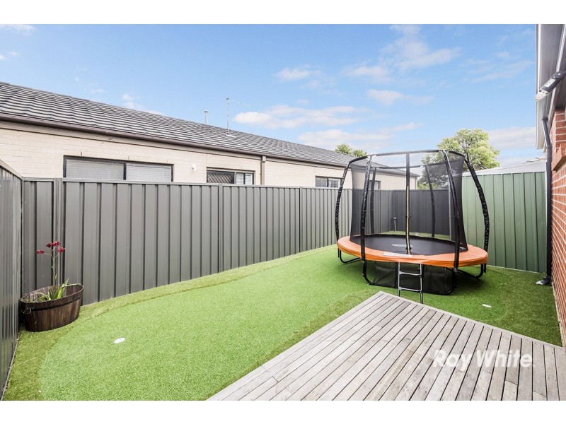 37 Barossa Drive, Clyde North VIC 3978