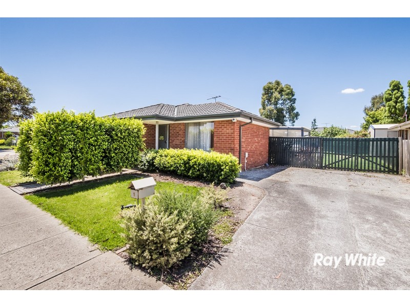1 Alberton Drive, Cranbourne West VIC 3977