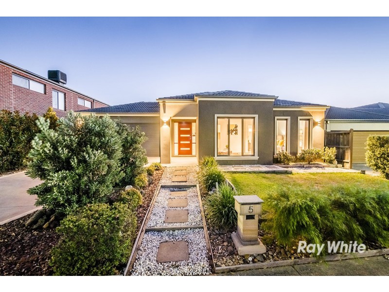 5 Locky Grove, Lyndhurst VIC 3975