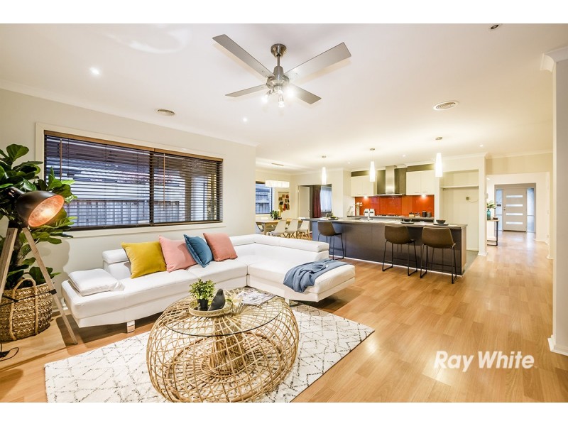 5 Locky Grove, Lyndhurst VIC 3975