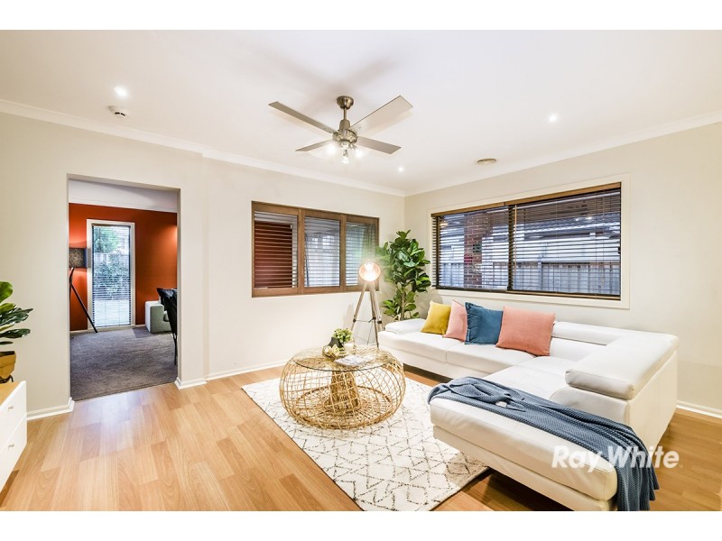 5 Locky Grove, Lyndhurst VIC 3975