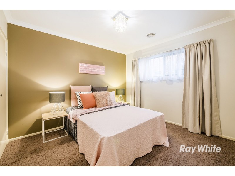 5 Locky Grove, Lyndhurst VIC 3975