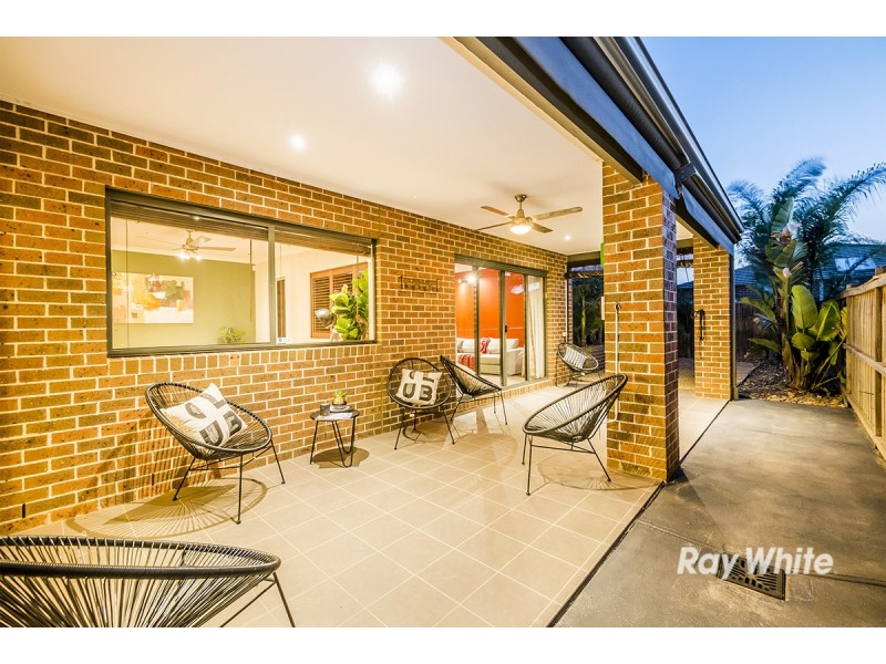 5 Locky Grove, Lyndhurst VIC 3975