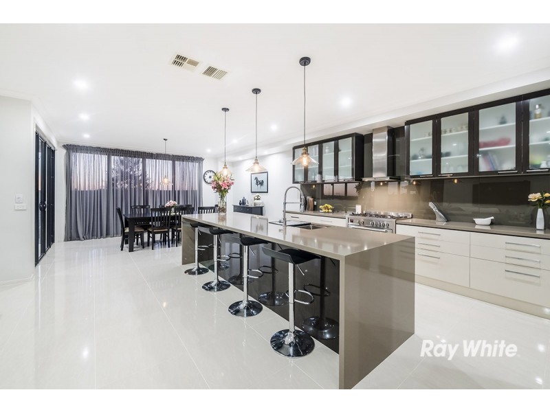 38 Macumba Drive, Clyde North VIC 3978