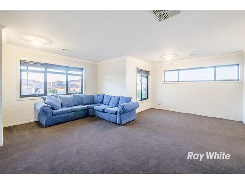 38 Macumba Drive, Clyde North VIC 3978