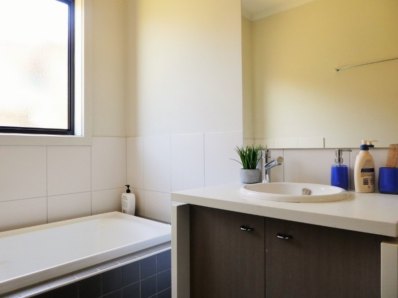 3 Black Wattle Way, Cranbourne VIC 3977