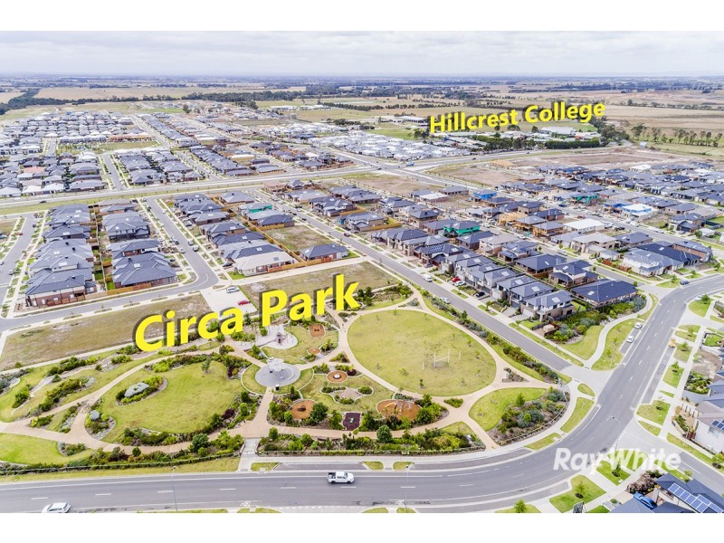 29 Flagstaff Crescent, Clyde North VIC 3978