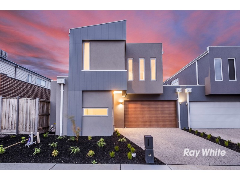 5 Symons Street, Cranbourne East VIC 3977