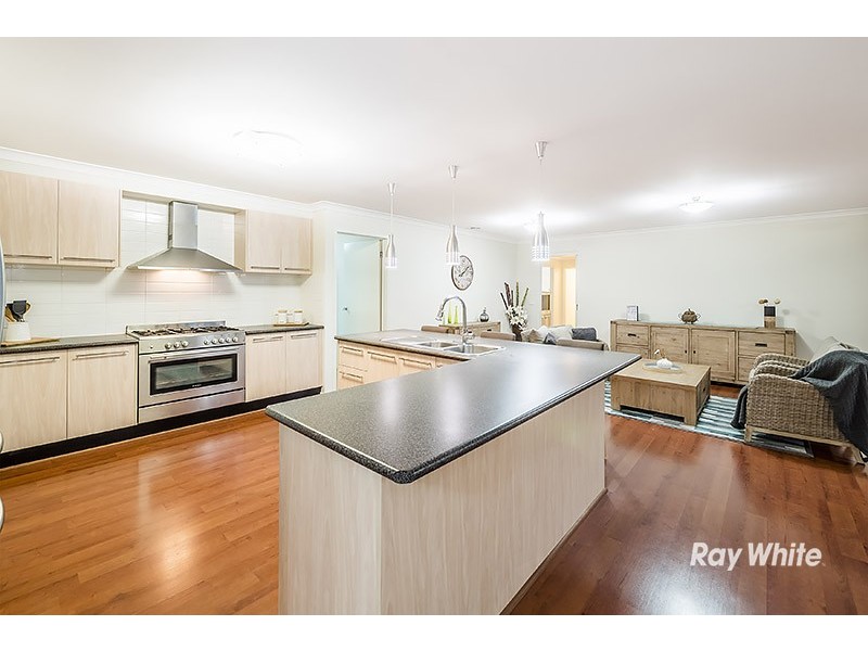 2 King Fern Close, Lyndhurst VIC 3975