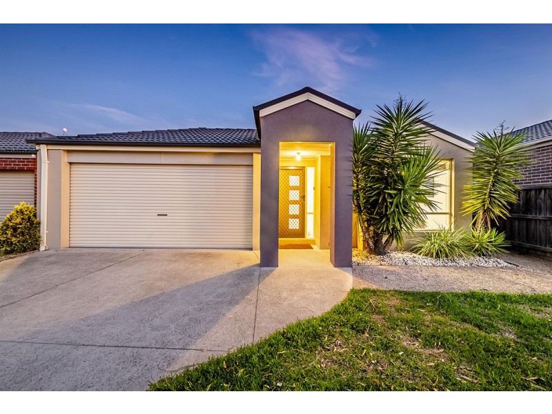 51 Banfield Place, Lyndhurst VIC 3975