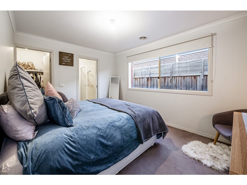 51 Banfield Place, Lyndhurst VIC 3975